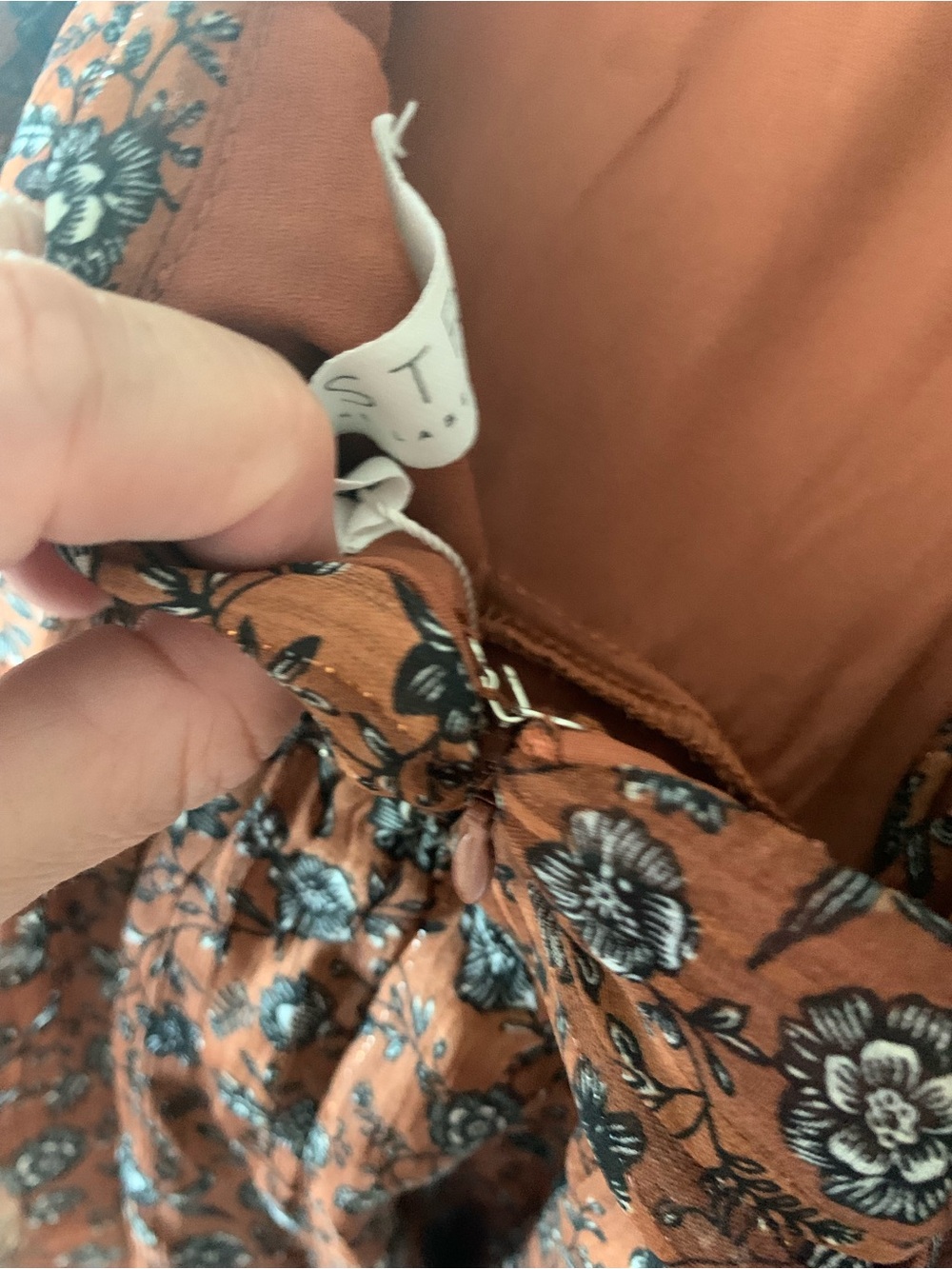 Astr Anora Brown Floral Tiered V-Neck Maxi Dress - Picture 11 of 16